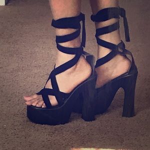 Black Crossover Heels